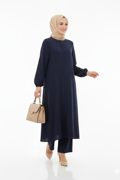 (الاردن فقط )طقم لونا المناسب لموسم الصيف عملي لون نيلي 