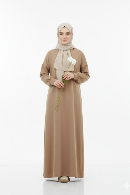 فستان للمحجبات مع حجاب لون بيج