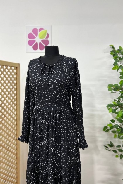 فستان منقرش بالاسود مع ربطه على الصدر 014