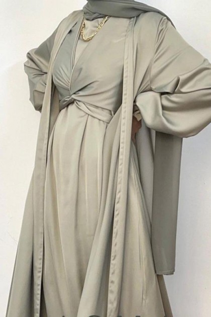 عباية يافا زمرد