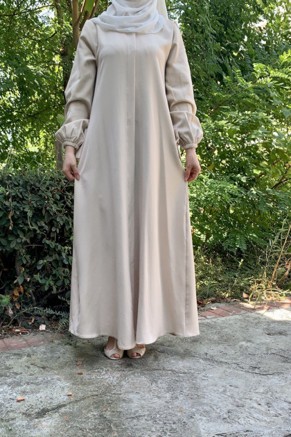 عباية براءة مزينة بأزرار مخفية (بيج)