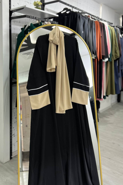 عباية نرجس العملية .المناسبة لموسم الصيف مع حجاب لون اسود 