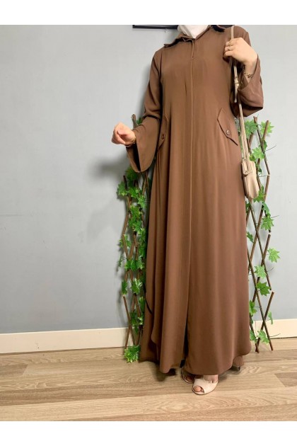 طقم هلا الشرعي مزين بجيوب وازرار مخفية لون (بني )