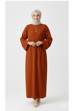 فستان سماح مزين بربطة على الخصر (قرميدي)