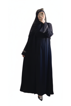 طقم غفران مزين بستراس على الأكمام لون (اسود)