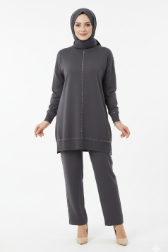 طقم هايلة التريكو (رمادي)