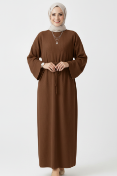 فستان سماح مزين بربطة على الخصر (بني)