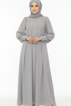 عباية اتيان المميزه بالكرستال المناسبه لموسم الصيف العملية (اللون فضي )