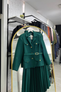 طقم تيا المناسب لموسم الصيف (زمردي )