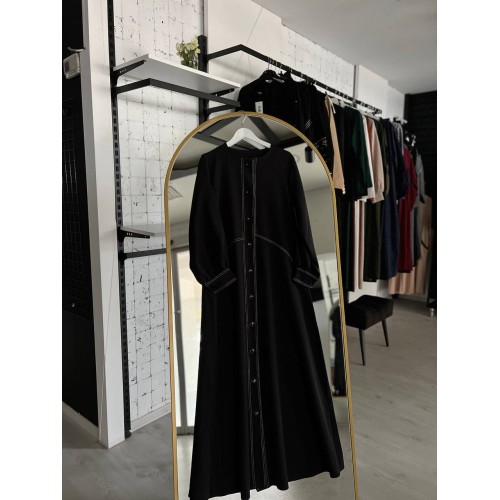 عباية اصالة مطرزة بخطوط جميلة (أسود) 4069