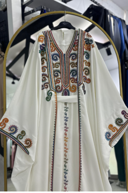طقم عباية الشيخه. المطرز .الرسمي. الصيفي .ابيض 