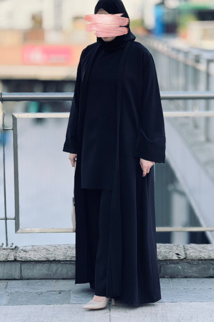 طقم يقين  ، مناسب لجميع المواسم ، لون اسود